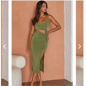 Selfie Leslie Dominica Twist Feature Cut-Out Waist Midi Dress Olive